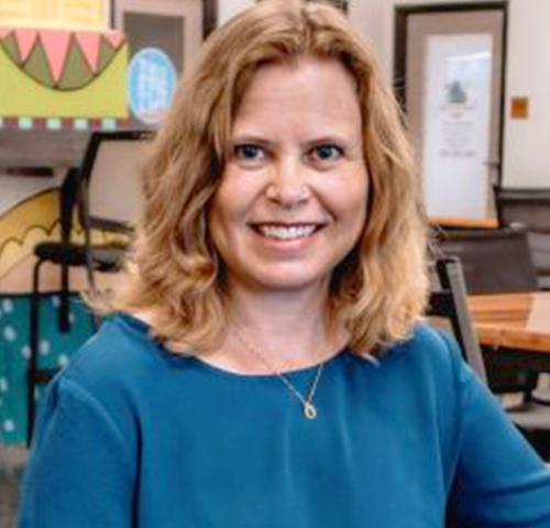 Helene Papczun Headshot